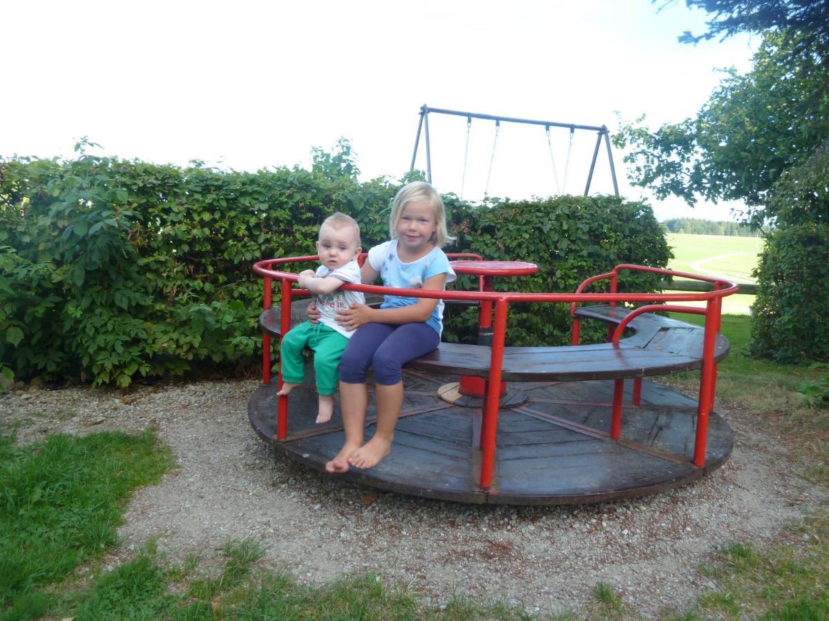Bauernhofferien Oberduernberg Villa เซเคอเคน อัม วัลเลอร์ซี ภายนอก รูปภาพ
